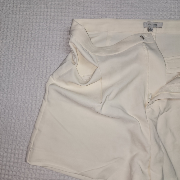 Love tree shorts - Picture 3 of 6